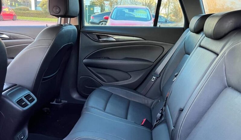 
								Vauxhall Insignia Elite 2.0d Sports Tourer full									