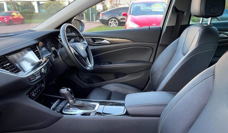 
								Vauxhall Insignia Elite 2.0d Sports Tourer full									